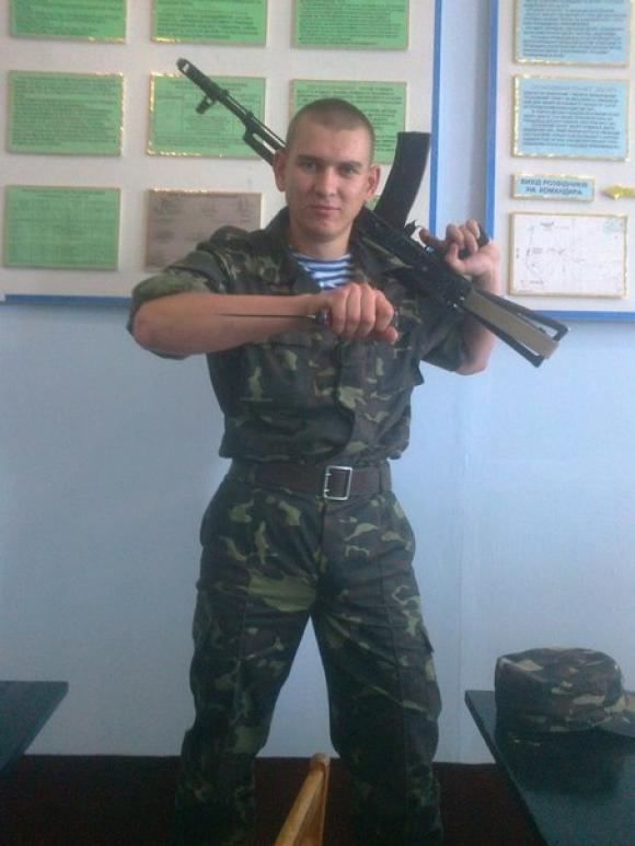 У АТО на Луганщині загинув 20-річний спецпризначенець з хмельницького полку на сайті vsim.ua У АТО на Луганщині загинув 20-річний спецпризначенець з хмельницького полку, фото №1 на сайті vsim.ua