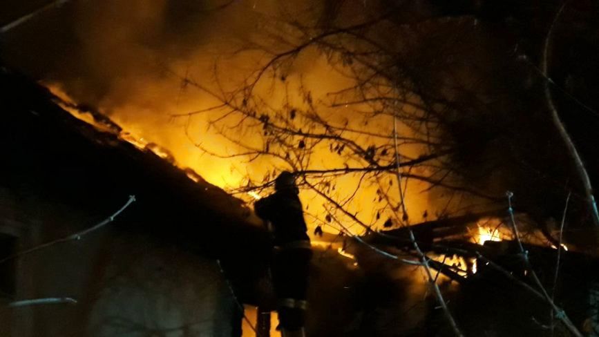Через необережність: пожежа серйозно пошкодила будівлю у Кам'янці-Подільському