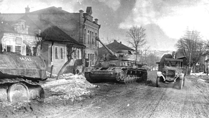 “НКВC нищило, а німці відбудовували”: історія міста під час Другої світової війни