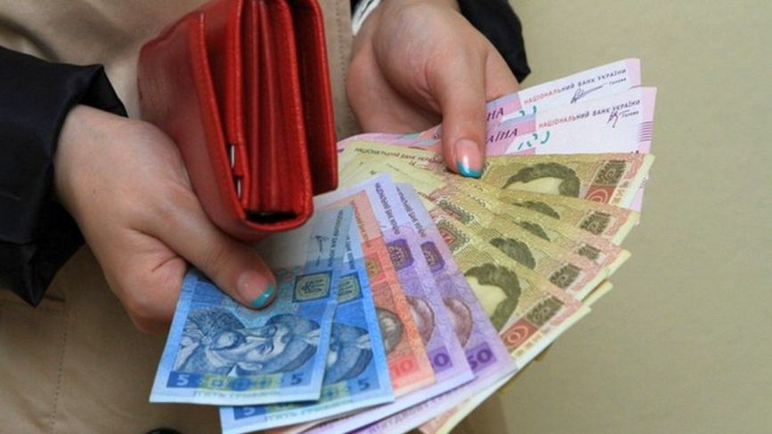 В Україні ввели в обіг пам’ятні банкноти 20 і 200 гривень