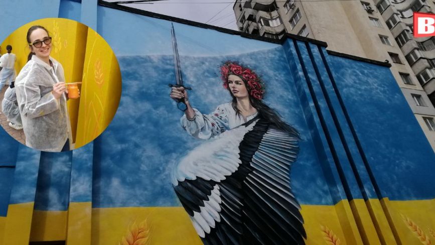 Українка-воїн і лелека-мати: ТОП-5 фактів про новий мурал у центрі Хмельницького