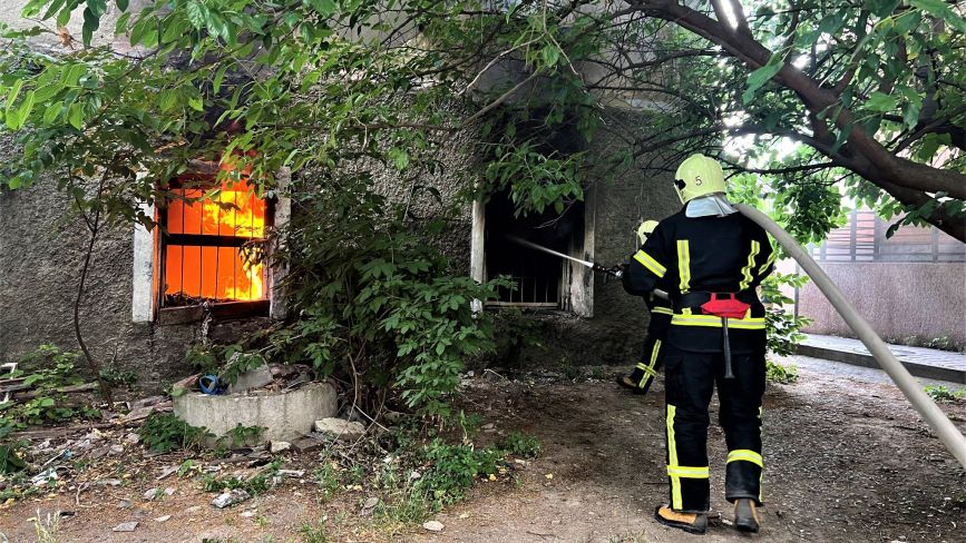 У Кам’янці-Подільському згоріли 2 житлових будинки