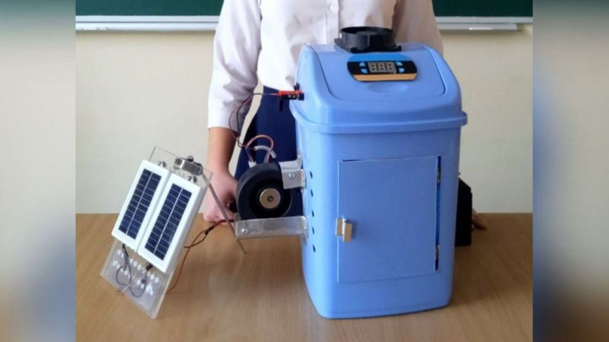 Випускниця з Хмельниччини створила екохолодильник на сонячних батареях