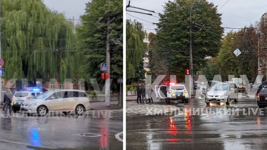 У центрі Хмельницького “Mitsubishi” врізався в поліцейський автомобіль (ВІДЕО)