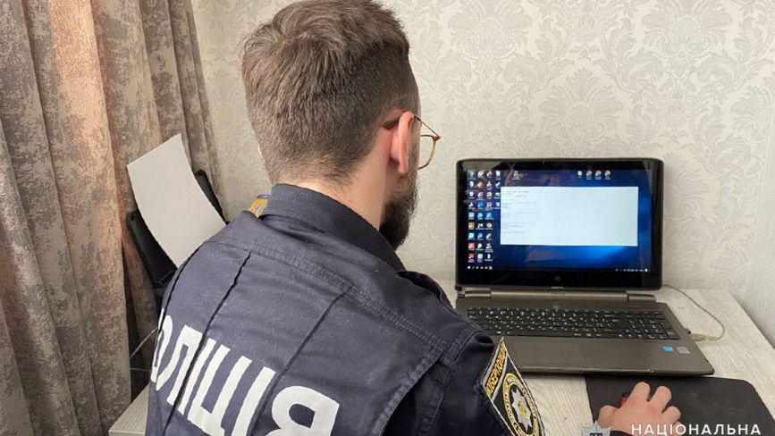 На Хмельниччині затримали чоловіка, який продавав налаштування до російських каналів
