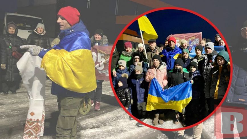 Азовець Петро Скрипка організував піший похід по Україні. Він добрався до Хмельниччини