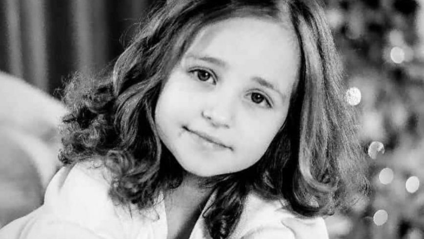Померла 8-річна Каріна з Кам’янця. Рідним треба допомога