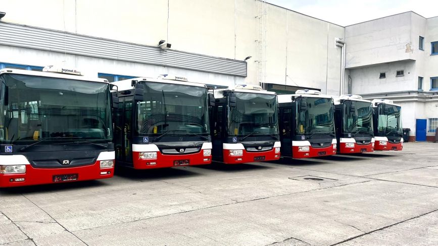 Хмельницький отримає 5 автобусів з Чехії