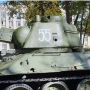 Демонтований в Кам’янці радянський танк встановили в Києві