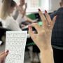 Адміністратори сервісних центрів МВС вивчають жестову мову