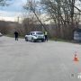Смерть на зупинці: у Городку «BMW» збив пенсіонера