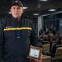 Міністр МВС вручив нагороду рятувальнику з Летичева