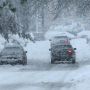 Негода на Хмельниччині: водіїв просять утриматись від далеких поїздок