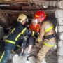 У Кам’янці-Подільському на жінку обвалилася стіна. Її врятували