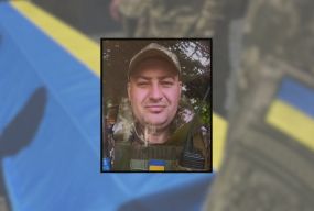 «Дуже любив донечку»: у Хмельницькому попрощались з воїном Михайлом Стаховим