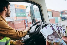 Робота з бронюванням працівників: що пропонують у Хмельницькому і скільки платять