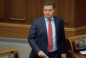 Підорюваний у розкраданні «УЗ» нардеп з Хмельниччини показав свої статки