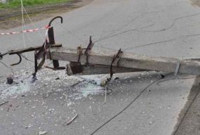 Тисячі людей залишились без світла на Хмельниччині через негоду