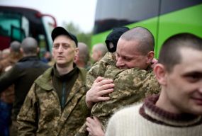З полону повертаються двоє військових із Хмельницького району