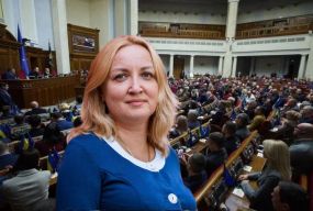 Хмельничанка стала народною депутаткою: що відомо про Вікторію Рєзнікову