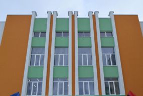 Які школи Хмельницького навчатимуться у дві зміни цього року