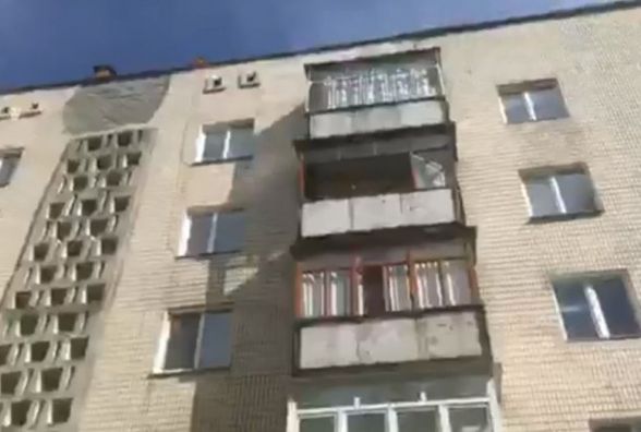 В будинку біля “Рукавички” загорівся балкон