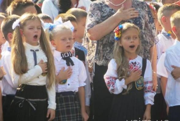 В перший клас - за пропискою: що думають хмельничани про нові правила прийому до школи