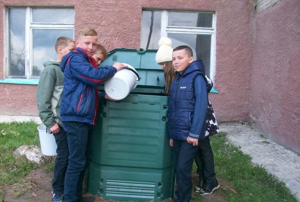 10 хмельницьких шкіл отримають компостер для переробки відходів