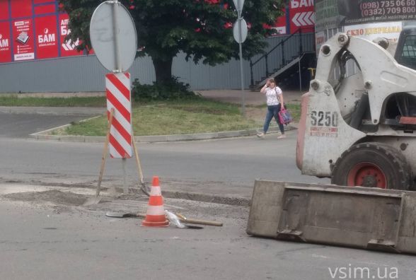 На Свободи будують острівець безпеки. Планують ще три