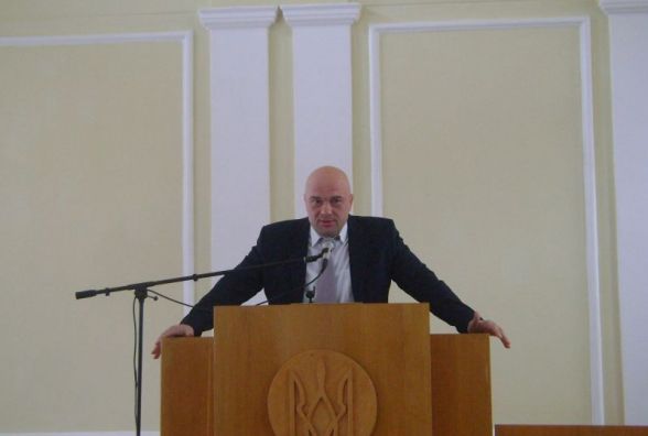 Порошенко звільнив голову Шепетівської РДА