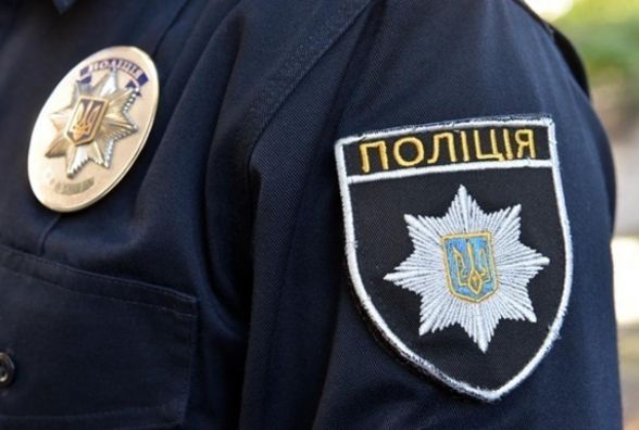 Поліцейський з Києва за один день придбав у хмельничанки майна на 1,66 мільйона гривень