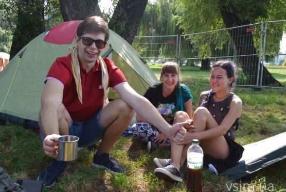 Три дні фестивалю Rock&Buh: де й за скільки переночувати у Хмельницькому