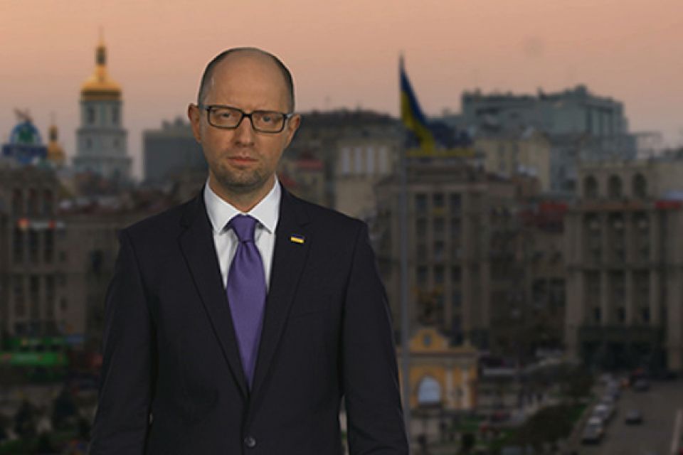 Арсеній Яценюк пішов з поста Прем'єра