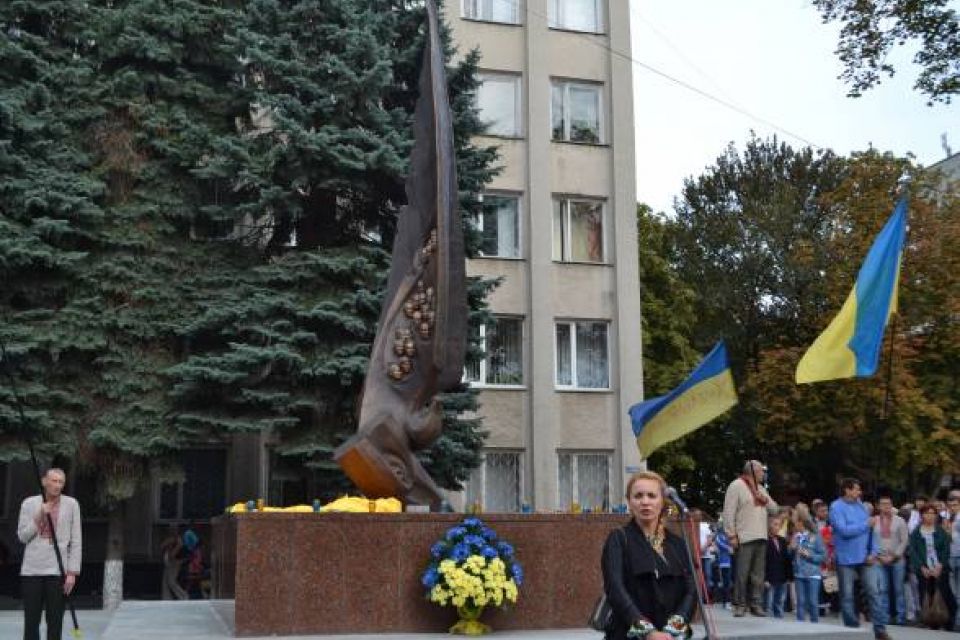 Небесна сотня Хмельниччини. Пам'ятаємо тих,  хто загинув під час Революції гідності