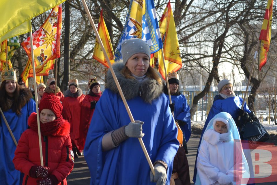 З колядками та Трьома Царями в кареті: вулицями Хмельницького пройшла театралізована хода