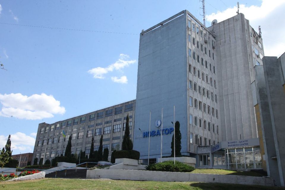 За лаштунками ДП «Новатор». Як Олексій Свістунов змінює завод (пресслужба партії "Сила і честь")