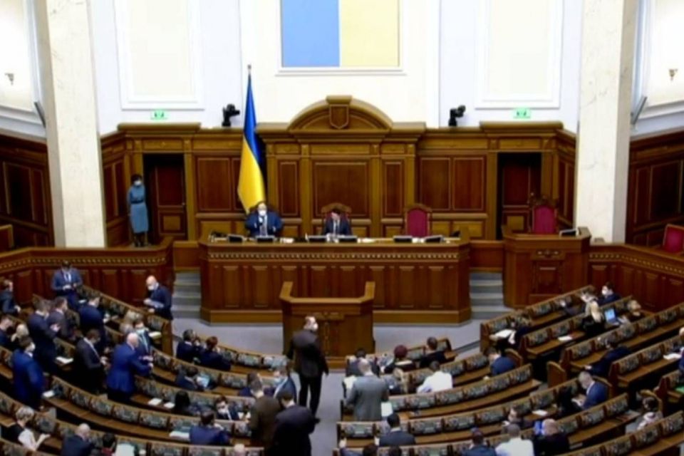 «ЄС» випереджає «слуг». Новий рейтинг партій на виборах до парламенту