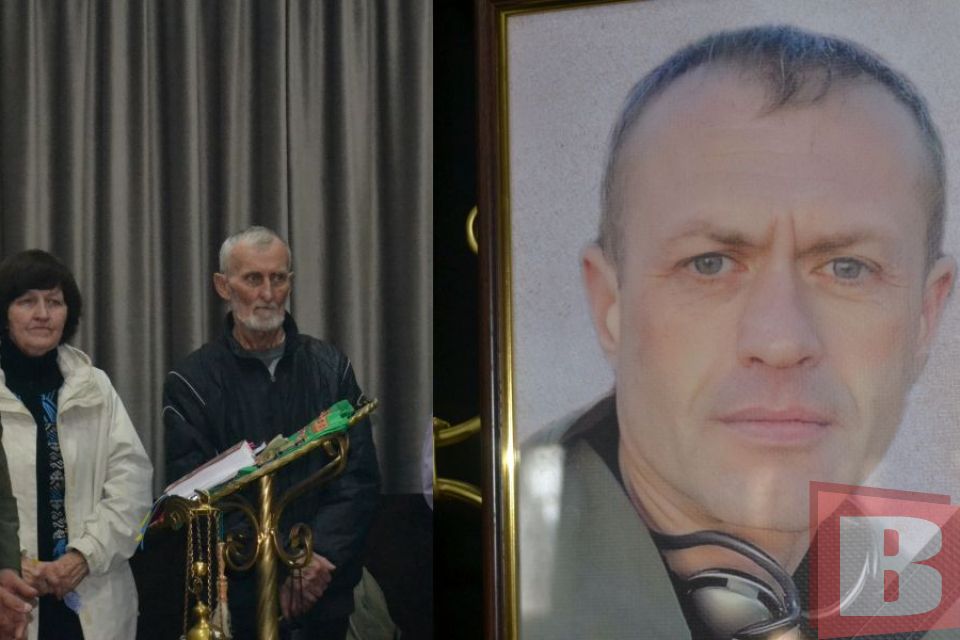 “Чекайте на мене з перемогою”. Хмельницький попрощався з воїном Вадимом Рудим