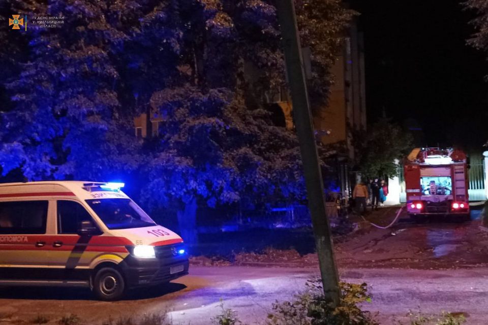 У п’ятиповерхівці в Кам’янці загорілась квартира (ФОТО)