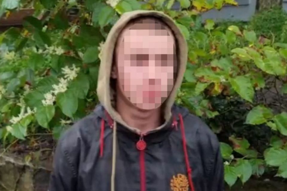На Володимирській хмельничанин заліз в чуже авто, бо хотів спати