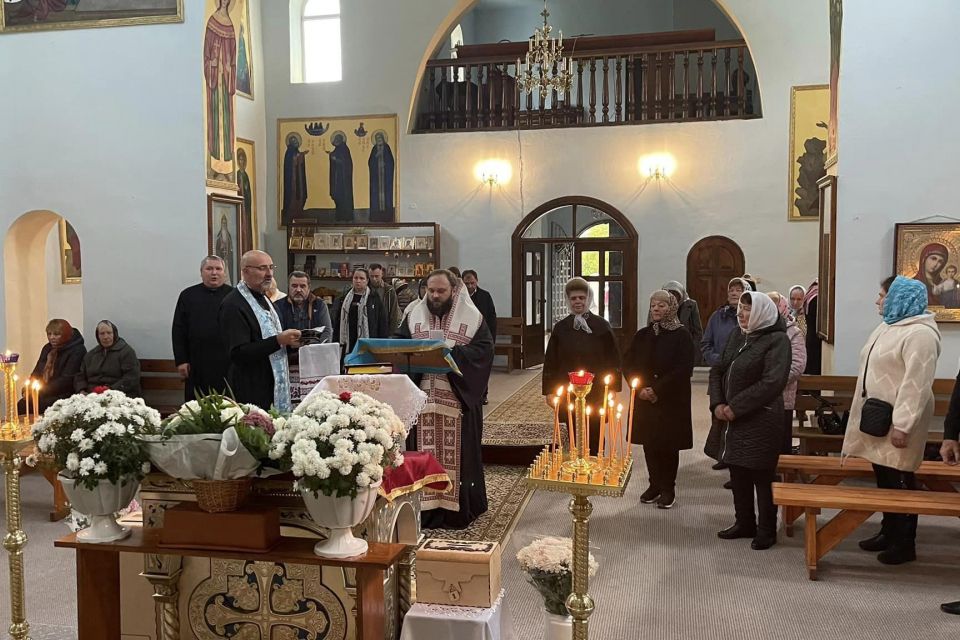 Окупанти зруйнували храм. Ікони звідти військові привезли до Хмельницького