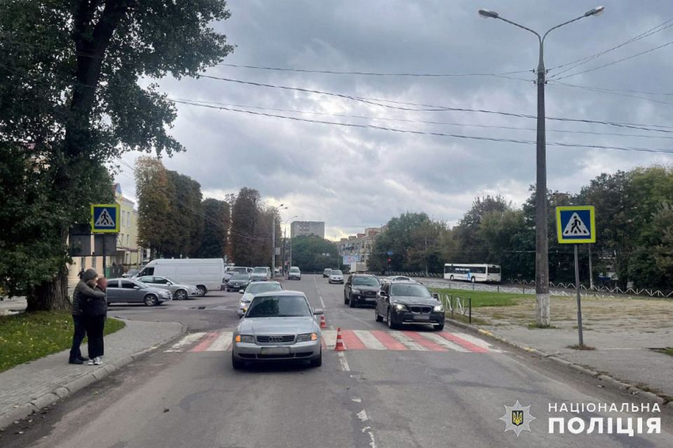 У Хмельницькому 19-річна водійка на “Audi” збила дитину