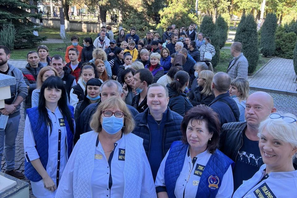 Сотня працівників «АТБ» здала донорську кров для допомоги українським захисникам (новини компаній)
