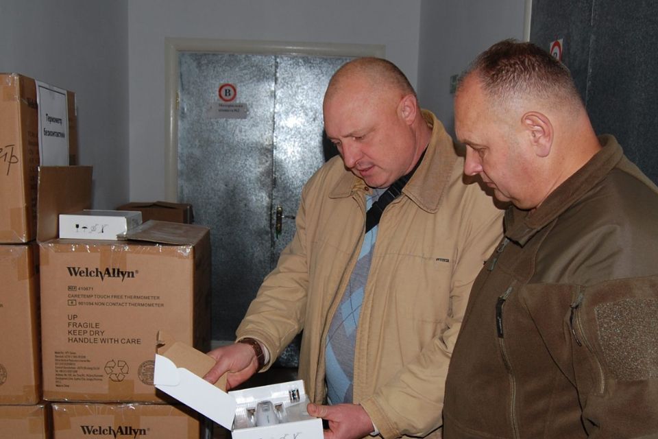 Медзаклади Хмельниччини отримали дороговартісне обладнання від МОЗ