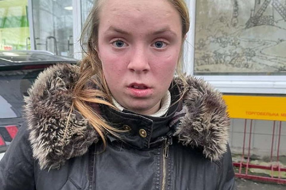Вийшла з дому й не повернулася: на Хмельниччині розшукують зниклу дівчину (ОНОВЛЕНО)