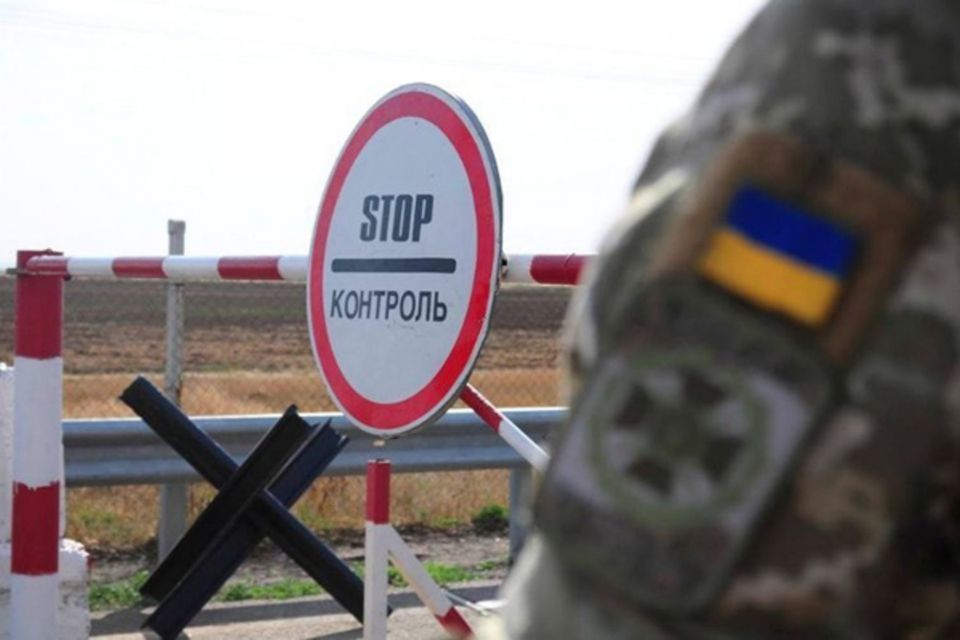 Уряд заборонив чоловікам виїжджати за кордон за довідкою про інвалідність