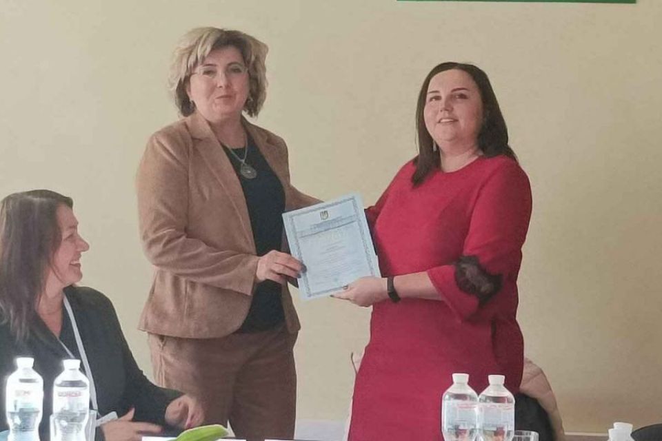 Керівники закладів профтехосвіти Хмельниччини отримали відзнаки від МОН