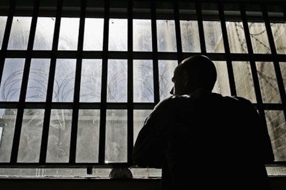 В’язень Райківецької колонії з-за ґрат ошукав мешканця Хмельниччини
