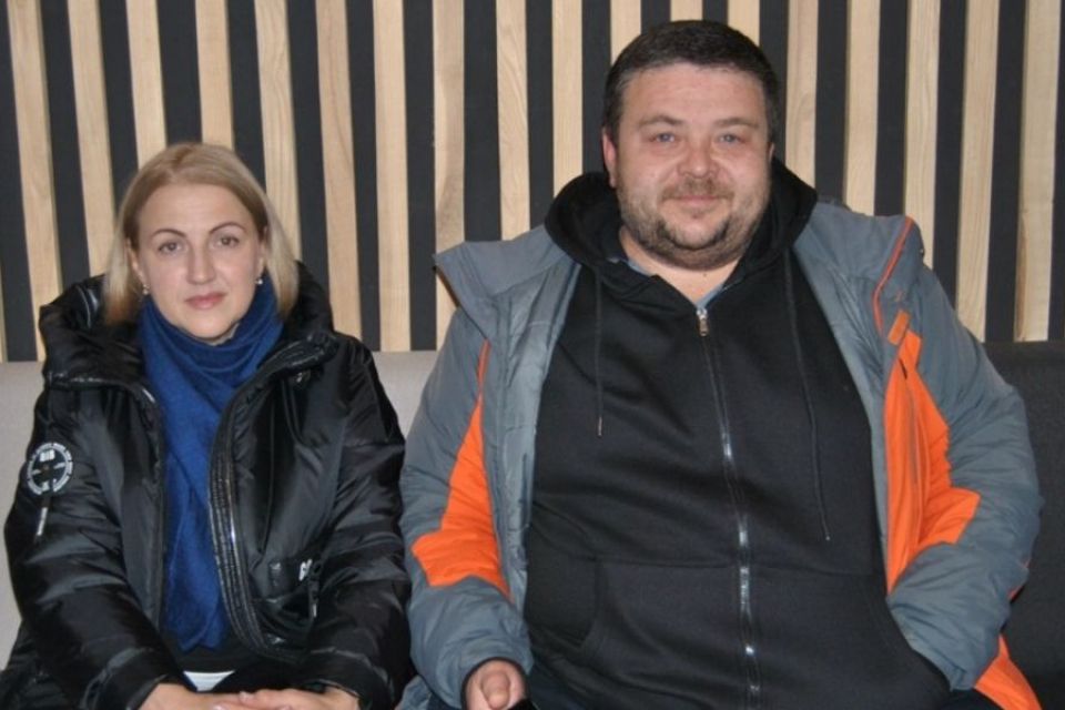 Подружжя маріупольців влаштувало викрадення батька, якого росіяни депортували до Казані