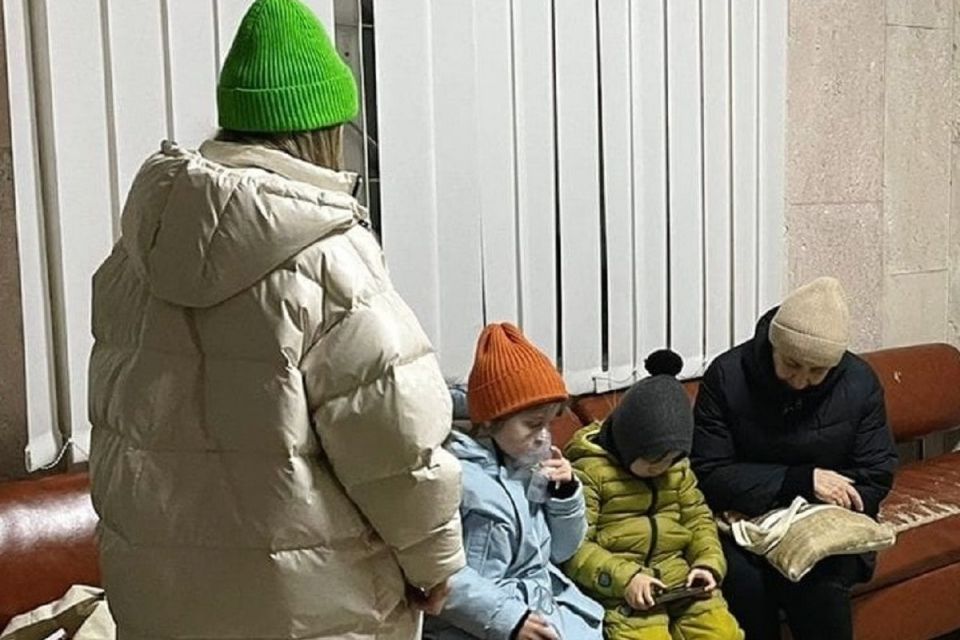 На Кам’янеччині хвору дитину привели до відділку поліції, щоб підключити інгалятор